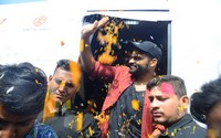 Prati Roju Pandage Movie Bus Tour Photos